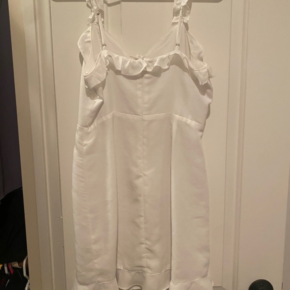 White Summer Dress - Picture 5 of 7